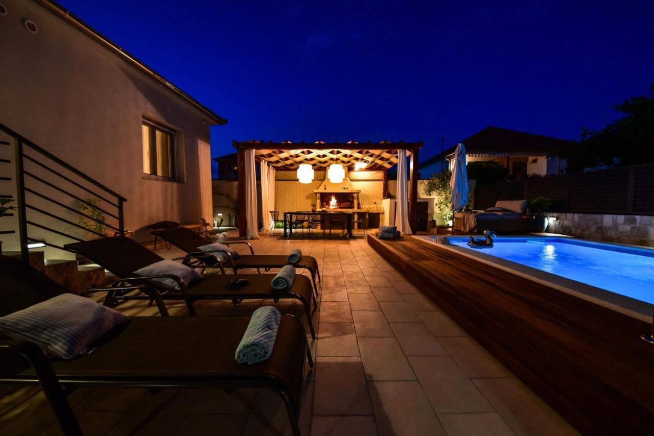 Villa Teuta Zadarvillas Exterior photo